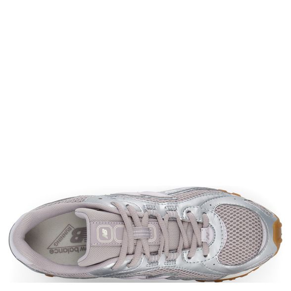 New Balance 204L