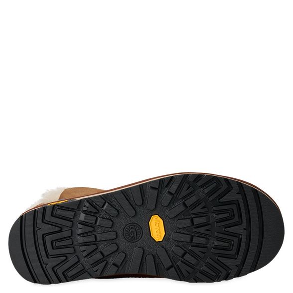 Ugg CLASSIC TREAD BOOT
