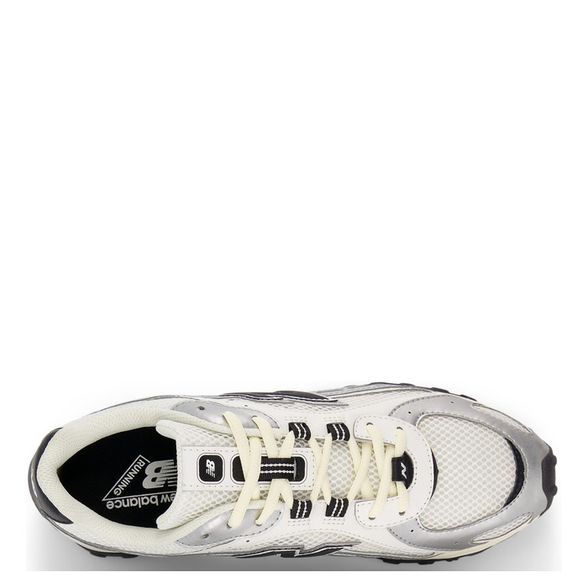 New Balance 204L