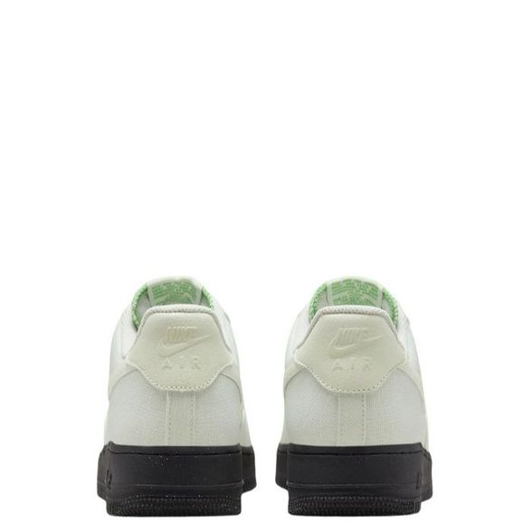 Nike W' Air Force 1 LV8
