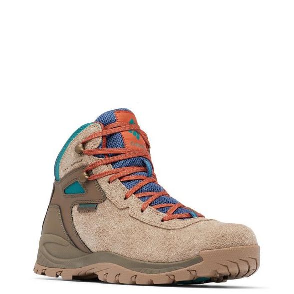 Columbia M' Newton Ridge BC