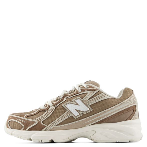 New Balance 740