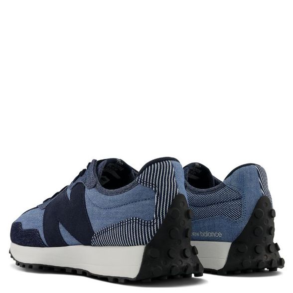 New Balance 327