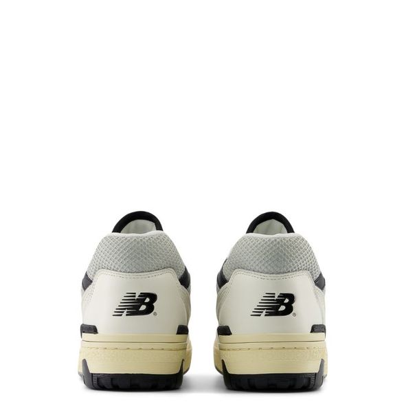 New Balance M' 550