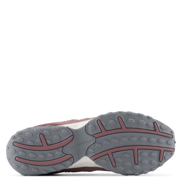 New Balance 204L