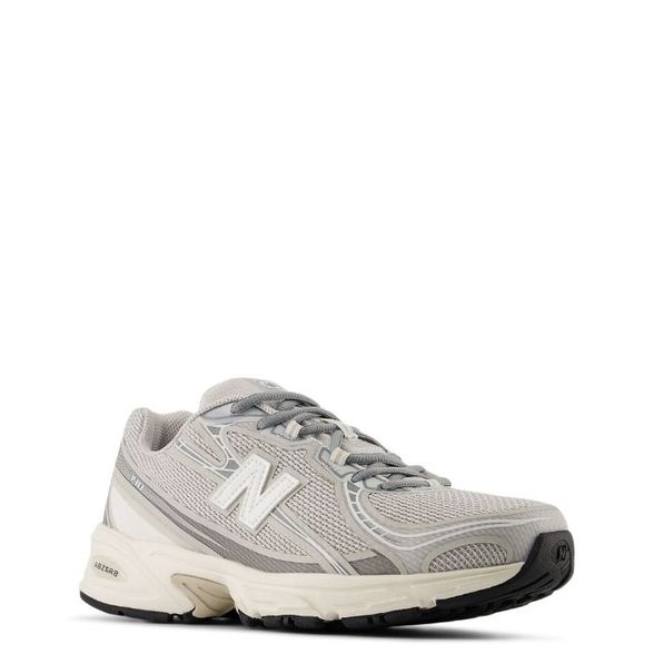 New Balance 740