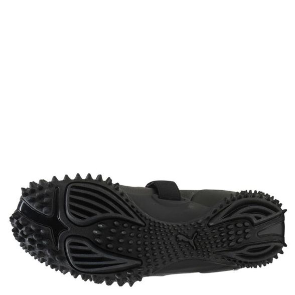 PUMA W' Mostro Fey Studs