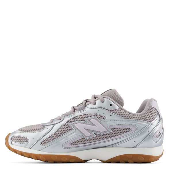 New Balance 204L