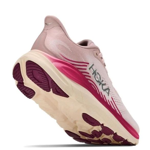 Hoka CLIFTON 11
