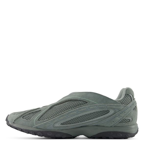 New Balance 204V