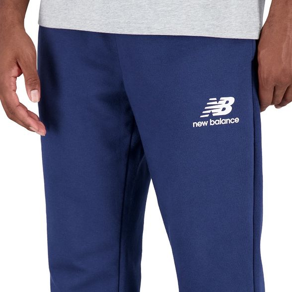 New Balance M' Essentials Stacked Logo kelnės
