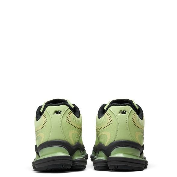 New Balance U' 2000 Abzorb