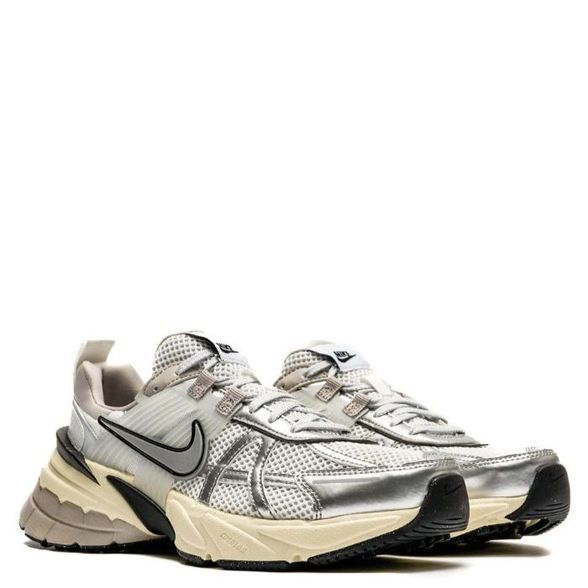 Nike W' V2K Run