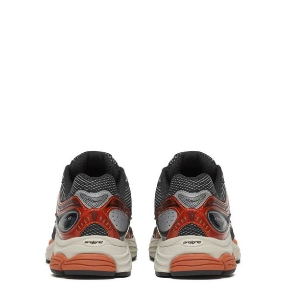 Saucony PROGRID OMNI 9 OG